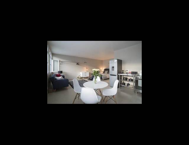 0.5 BEDROOM APARTMENT FOR SALE IN CAPE TOWN CITY CENTRE